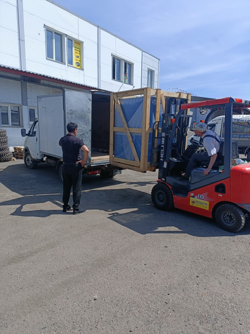 Отгрузка компрессора Remeza ВК40-10 в г. Красноярск